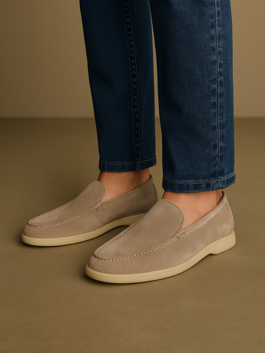Verfijnde suède loafers – Beige